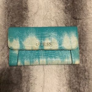 Guess wallet